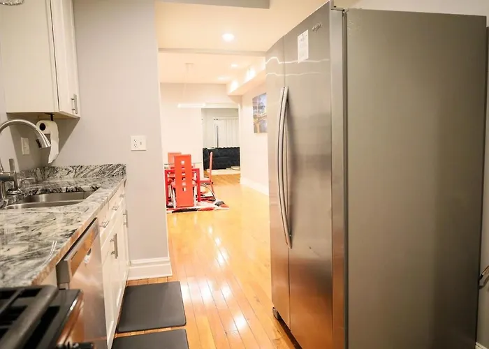 Gorgeous 4bdr In Chicago,15mins From Dwtn